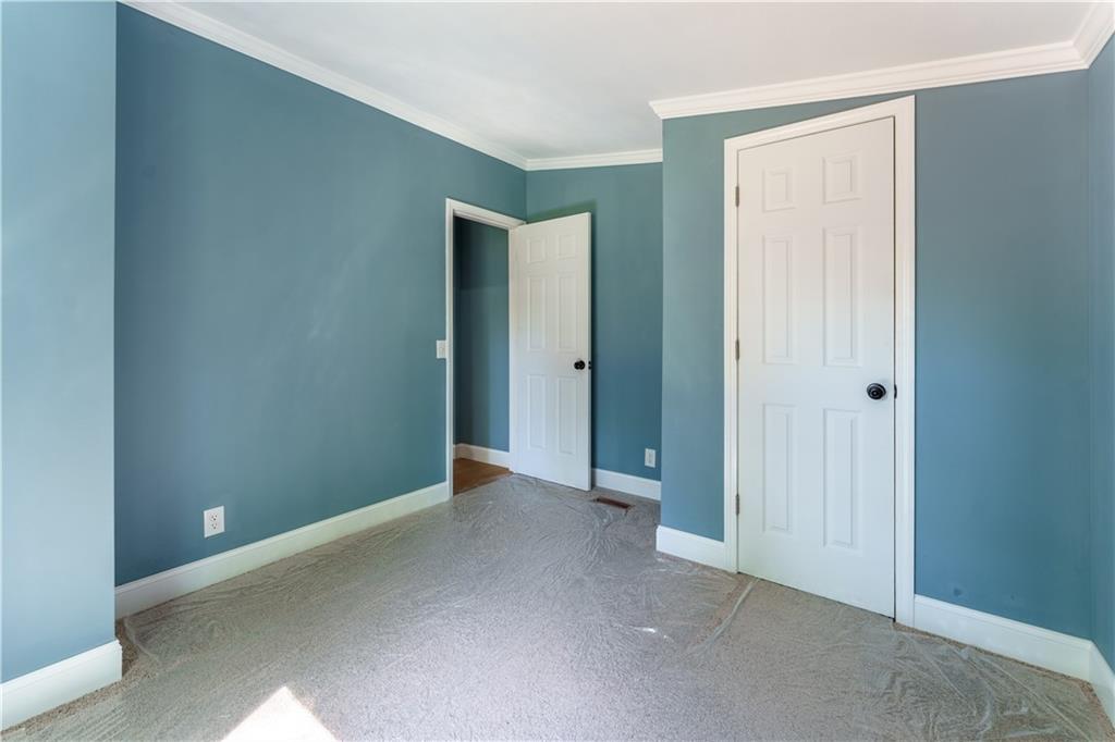 1412 Floyd Circle Gainesville, GA 30507 - Photo 22 of 38 a view of an empty room