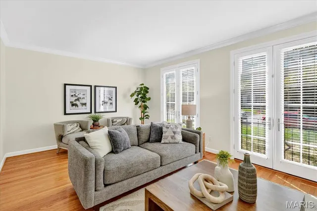 $1,250,000 | 212 Gay Avenue, Clayton, MO 63105