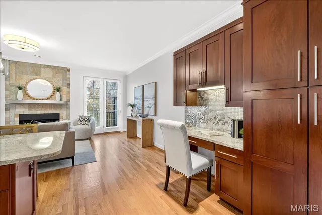 $1,250,000 | 212 Gay Avenue, Clayton, MO 63105