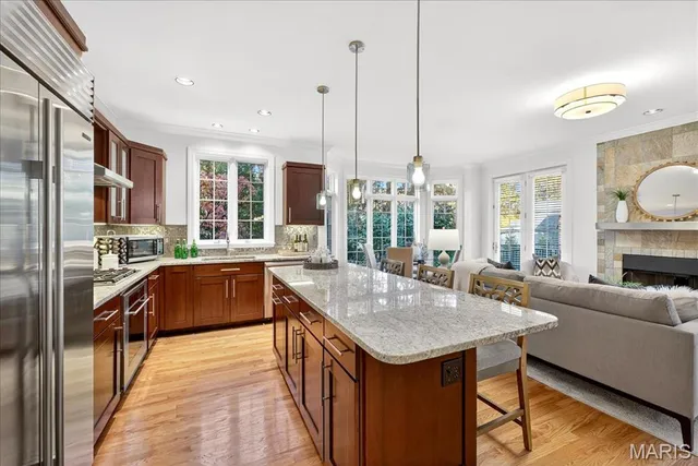 $1,250,000 | 212 Gay Avenue, Clayton, MO 63105