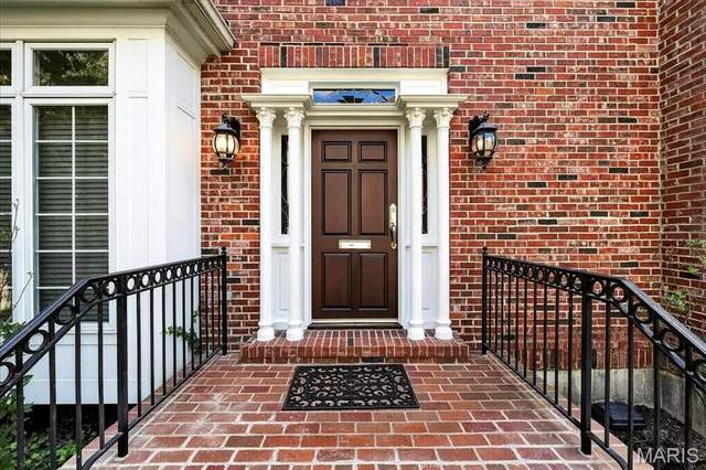 $1,250,000 | 212 Gay Avenue, Clayton, MO 63105