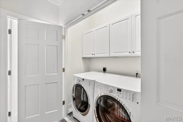 $1,250,000 | 212 Gay Avenue, Clayton, MO 63105