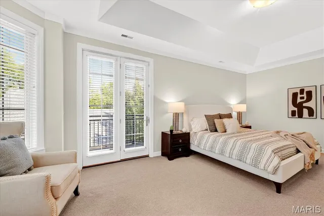 $1,250,000 | 212 Gay Avenue, Clayton, MO 63105