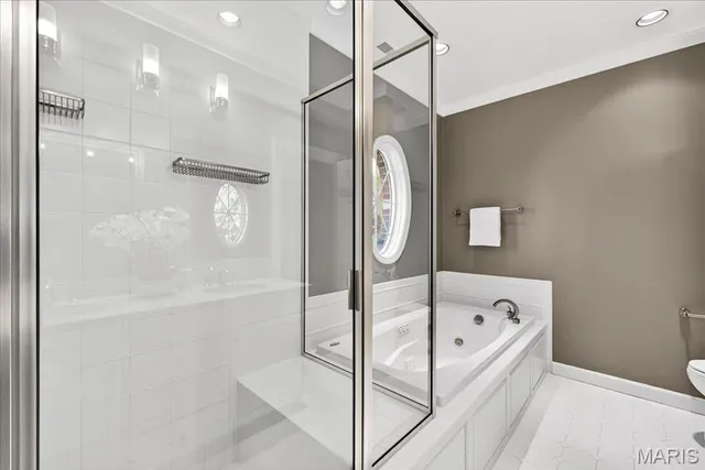 $1,250,000 | 212 Gay Avenue, Clayton, MO 63105