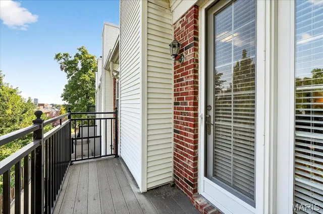 $1,250,000 | 212 Gay Avenue, Clayton, MO 63105