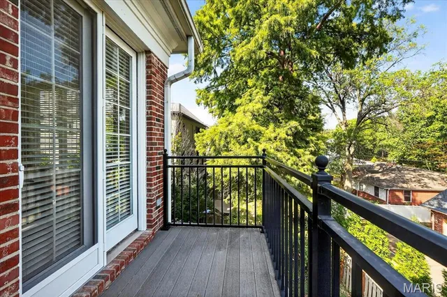$1,250,000 | 212 Gay Avenue, Clayton, MO 63105