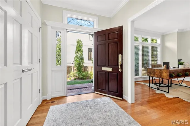 $1,250,000 | 212 Gay Avenue, Clayton, MO 63105