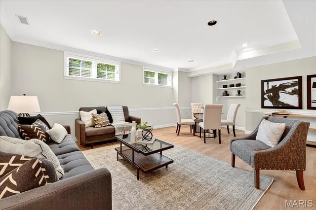 $1,250,000 | 212 Gay Avenue, Clayton, MO 63105