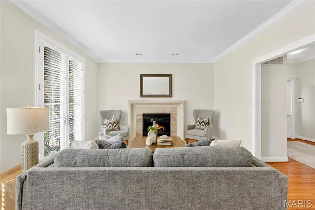 $1,250,000 | 212 Gay Avenue, Clayton, MO 63105