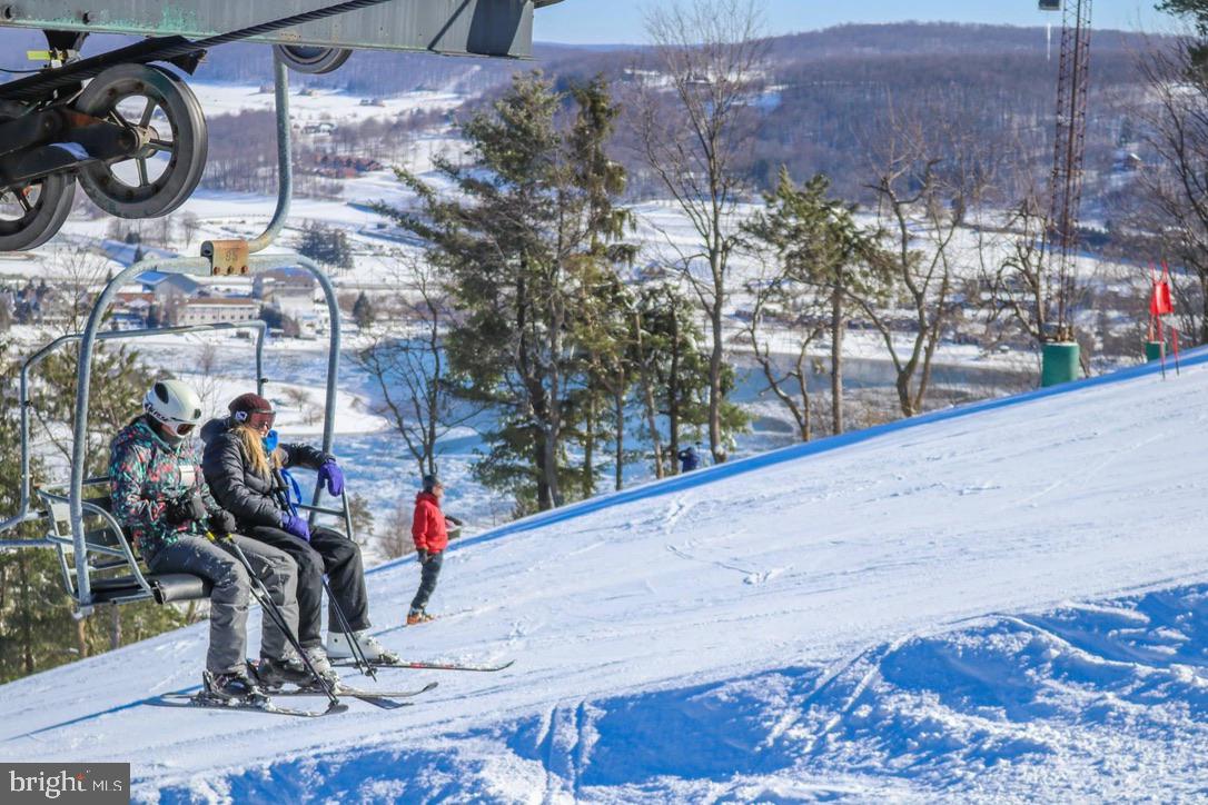 255 Foster Road Oakland, MD 21550 - Photo 77 of 84 Skiing at Wisp.