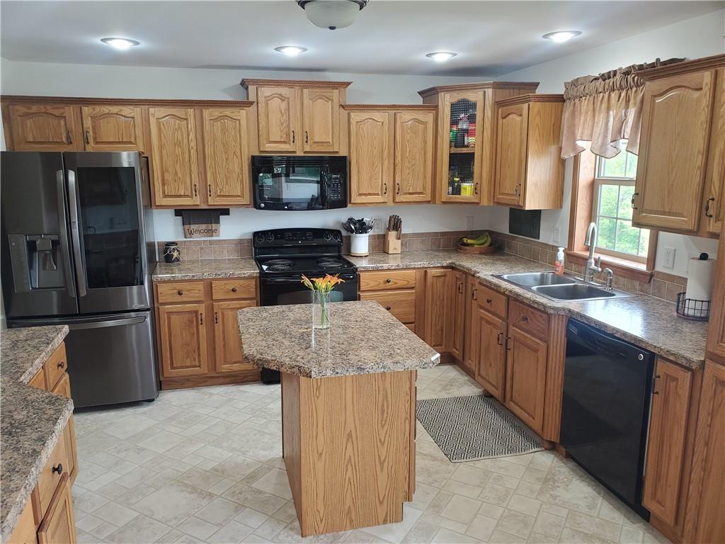 367 Haggerty Road New Galilee, PA 16141 - Photo 5 of 25 Gallery Image 5