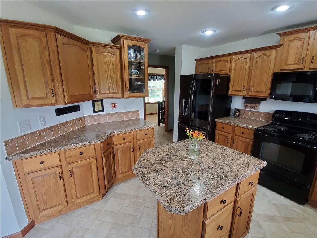 367 Haggerty Road New Galilee, PA 16141 - Photo 6 of 25 Gallery Image 6