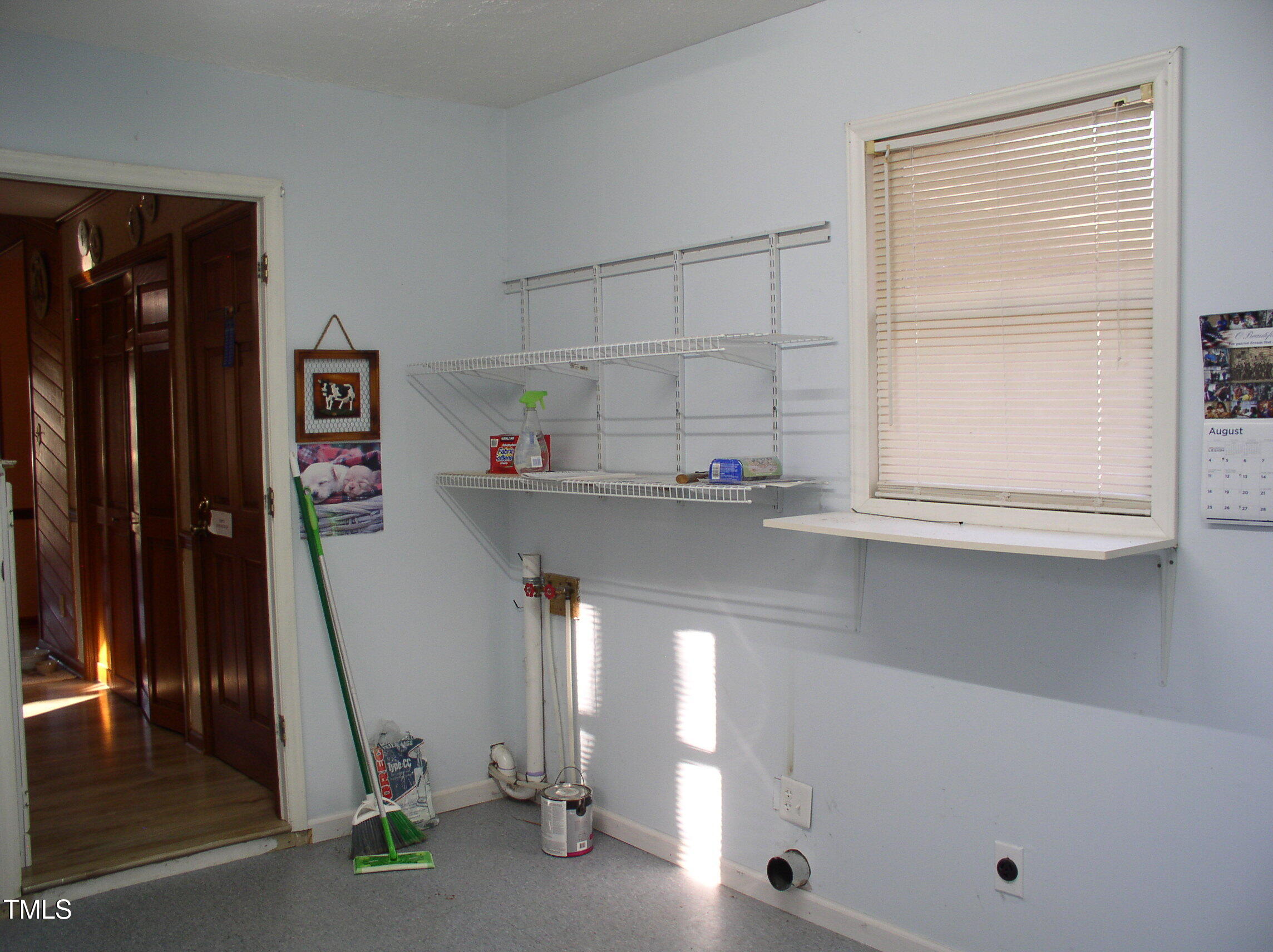 105 Lake Road Henderson, NC 27537 - Photo 24 of 51 Laundry Room - main floor