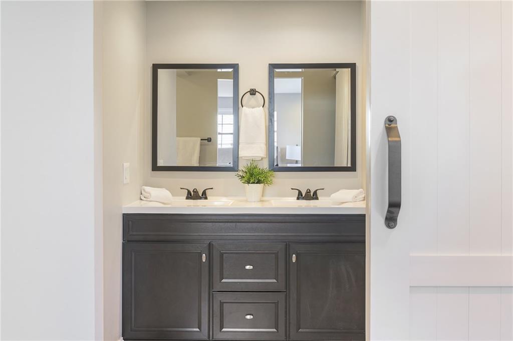 1721 Shawnee Road Indianapolis, IN 46260 - Photo 18 of 25 Gallery Image 18