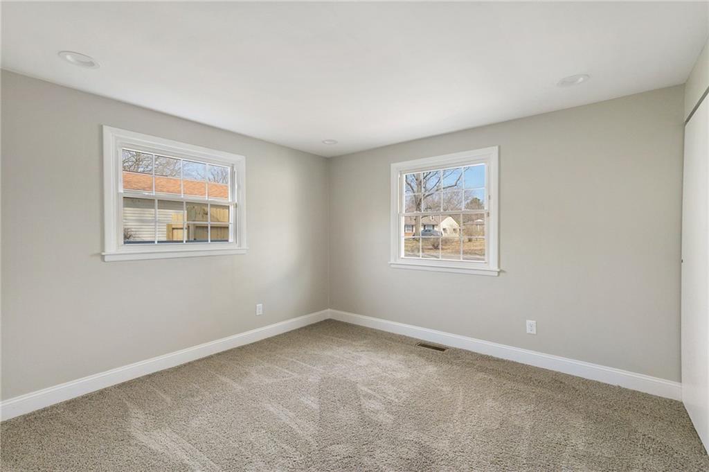 1721 Shawnee Road Indianapolis, IN 46260 - Photo 22 of 25 Gallery Image 22