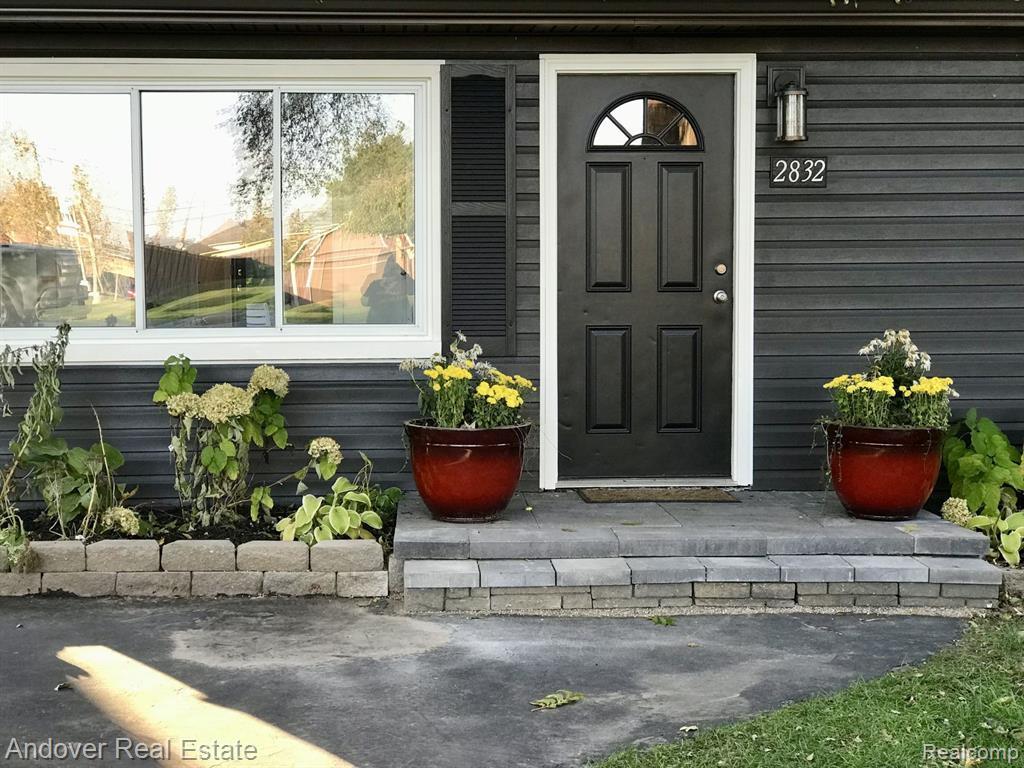 2832 Harrison Avenue Rochester Hills, MI 48307 - Photo 2 of 43