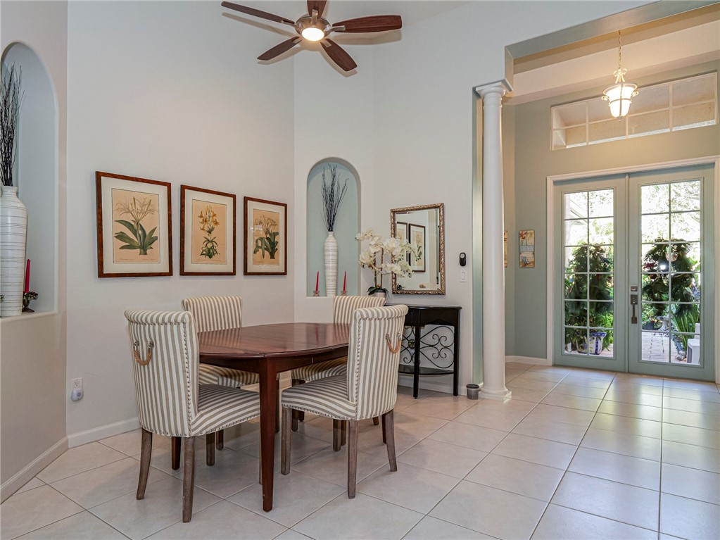978 Island Club Square Vero Beach, FL 32963 - Photo 13 of 32