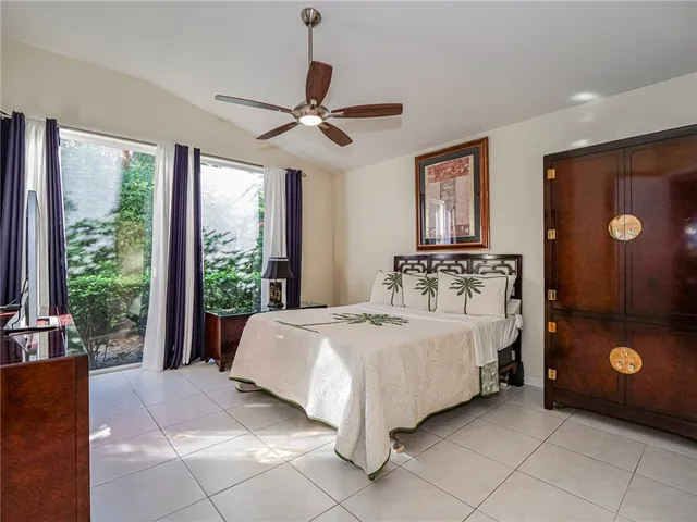 $3,000 | 978 Island Club Square, Vero Beach, FL 32963