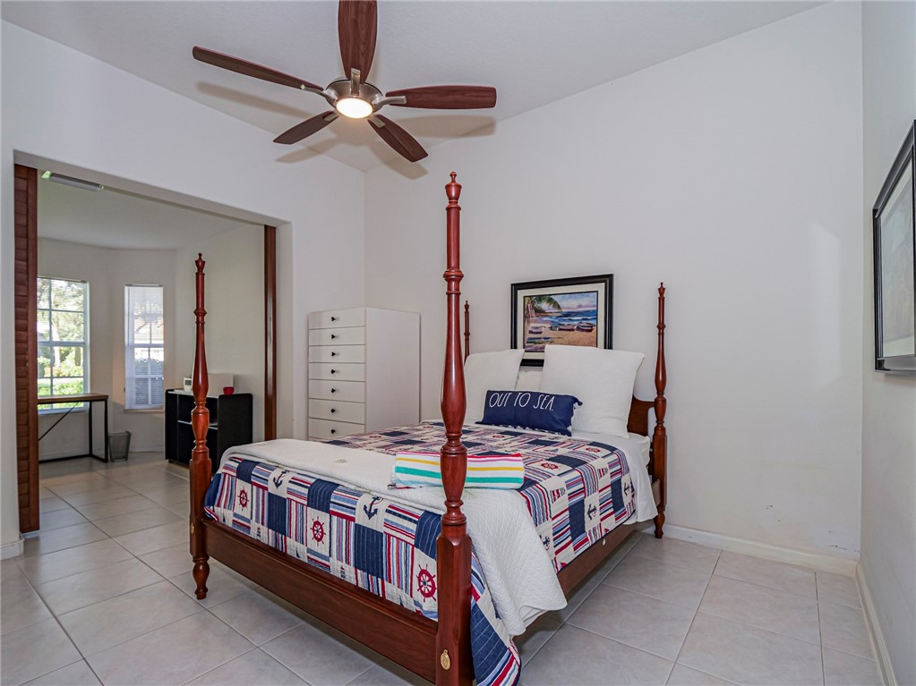 978 Island Club Square Vero Beach, FL 32963 - Photo 18 of 32