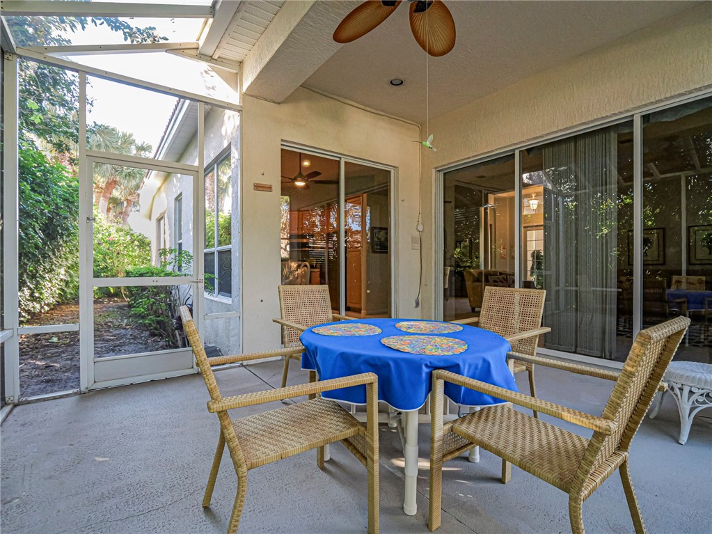 978 Island Club Square Vero Beach, FL 32963 - Photo 25 of 32