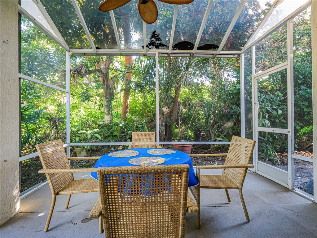 978 Island Club Square Vero Beach, FL 32963 - Photo 26 of 32