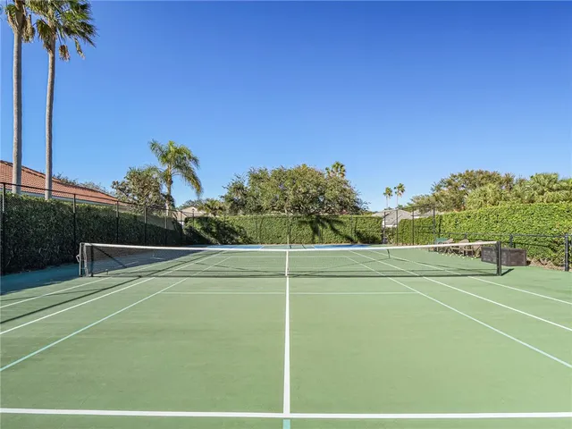 $3,000 | 978 Island Club Square, Vero Beach, FL 32963