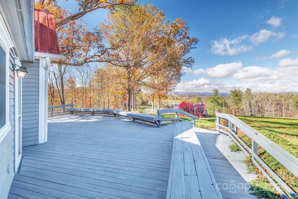 839 Jupiter Road Weaverville, NC 28787 - Photo 21 of 43 a view of railway station with sitting area