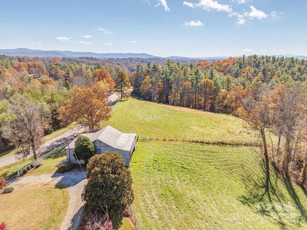839 Jupiter Road Weaverville, NC 28787 - Photo 31 of 43 a view of an ocean