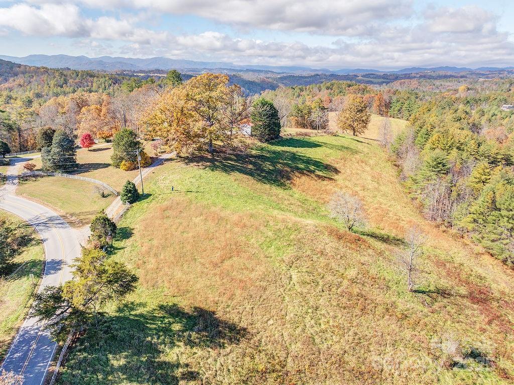 839 Jupiter Road Weaverville, NC 28787 - Photo 34 of 43 a view of an ocean view