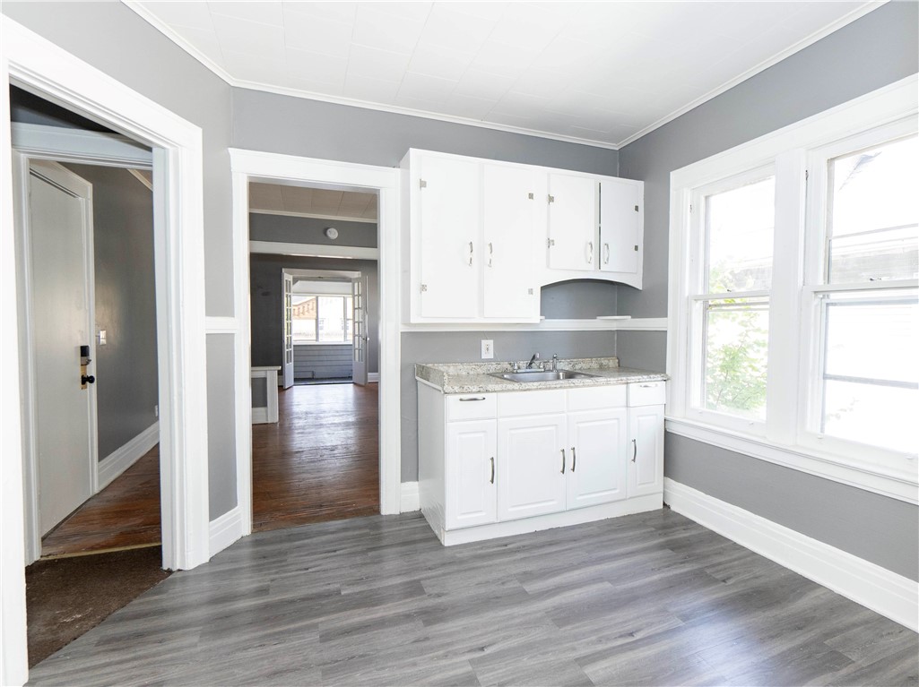 1030 Dewey Avenue Rochester, NY 14613 - Photo 15 of 21