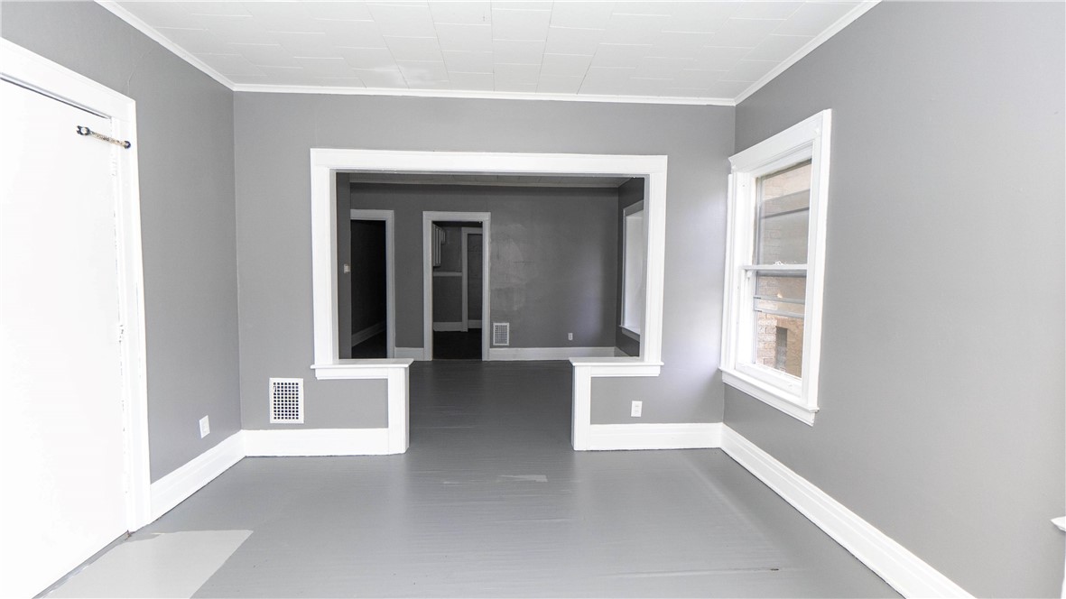 1030 Dewey Avenue Rochester, NY 14613 - Photo 8 of 21