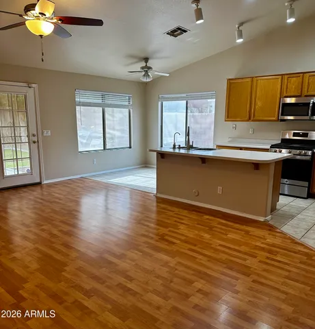 $2,450 | 1421 West Canary Way, Chandler, AZ 85286