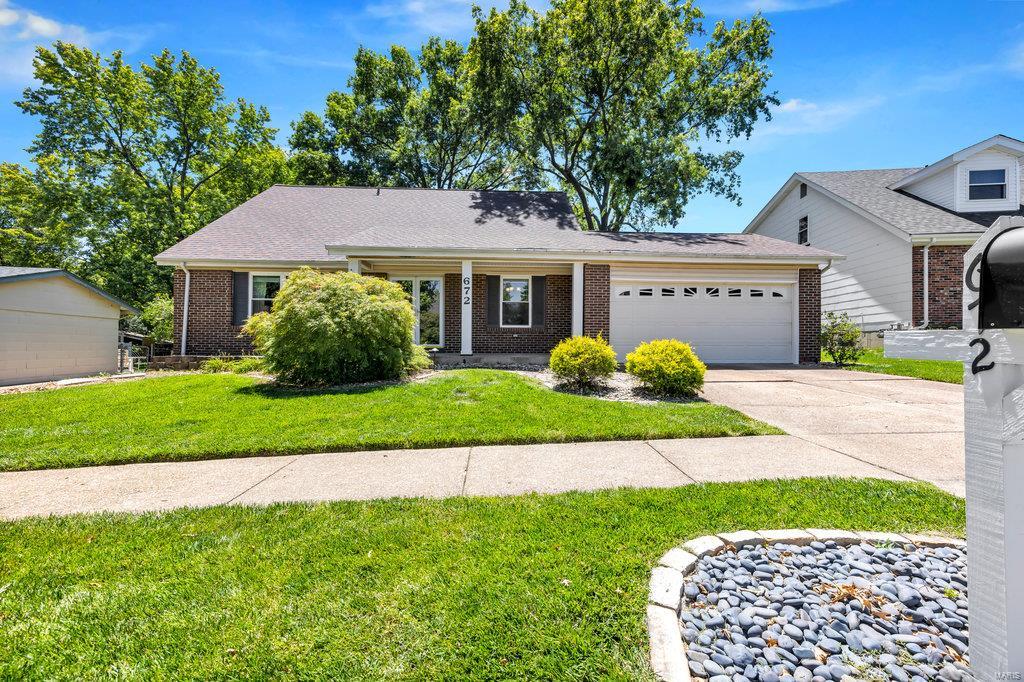 672 Rustic Valley Drive Ballwin, MO 63021 - Photo 1 of 20