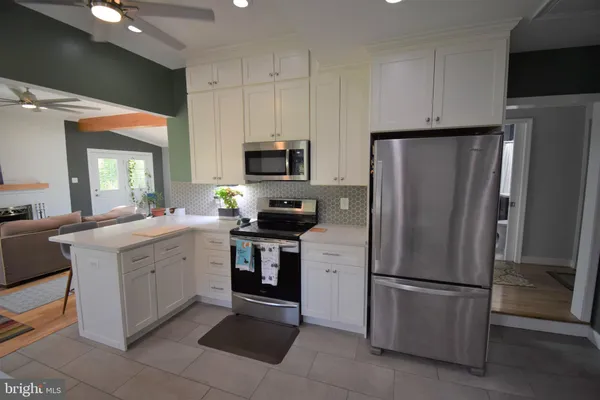 $3,299 | 8811 Badger Drive, Alexandria, VA 22309