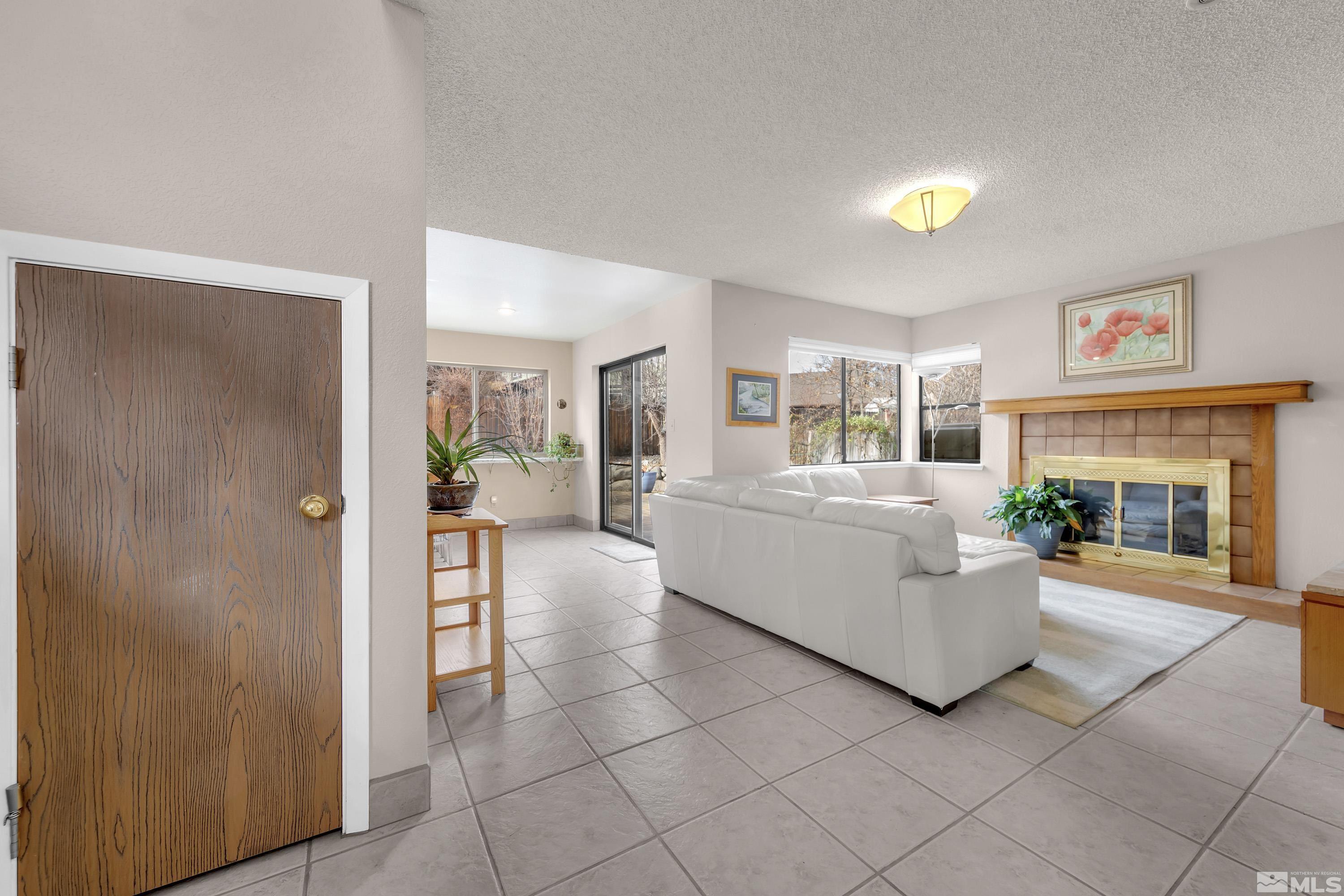 185 Edgewater Parkway Reno, NV 89519 - Photo 8 of 40 Photo 8