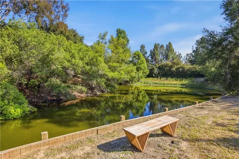 $1,585,000 | 224 Tumble Creek Lane, Fallbrook, CA 92028