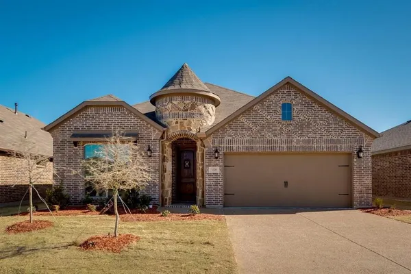 $2,400 | 1328 River Oak Lane, Royse City, TX 75189