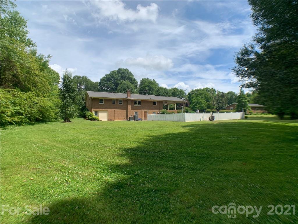 213 Bynum Road Lincolnton, NC 28092 - Photo 4 of 29 Gallery Image 4