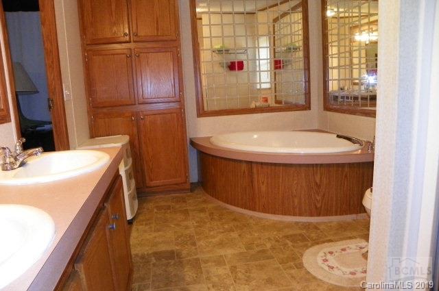 7195 Pyramid Road Hickory, NC 28602 - Photo 21 of 27 Gallery Image 21