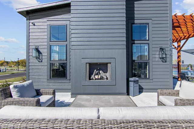 $3,130 | 4616 Atlas Place, Woodbury, MN 55129