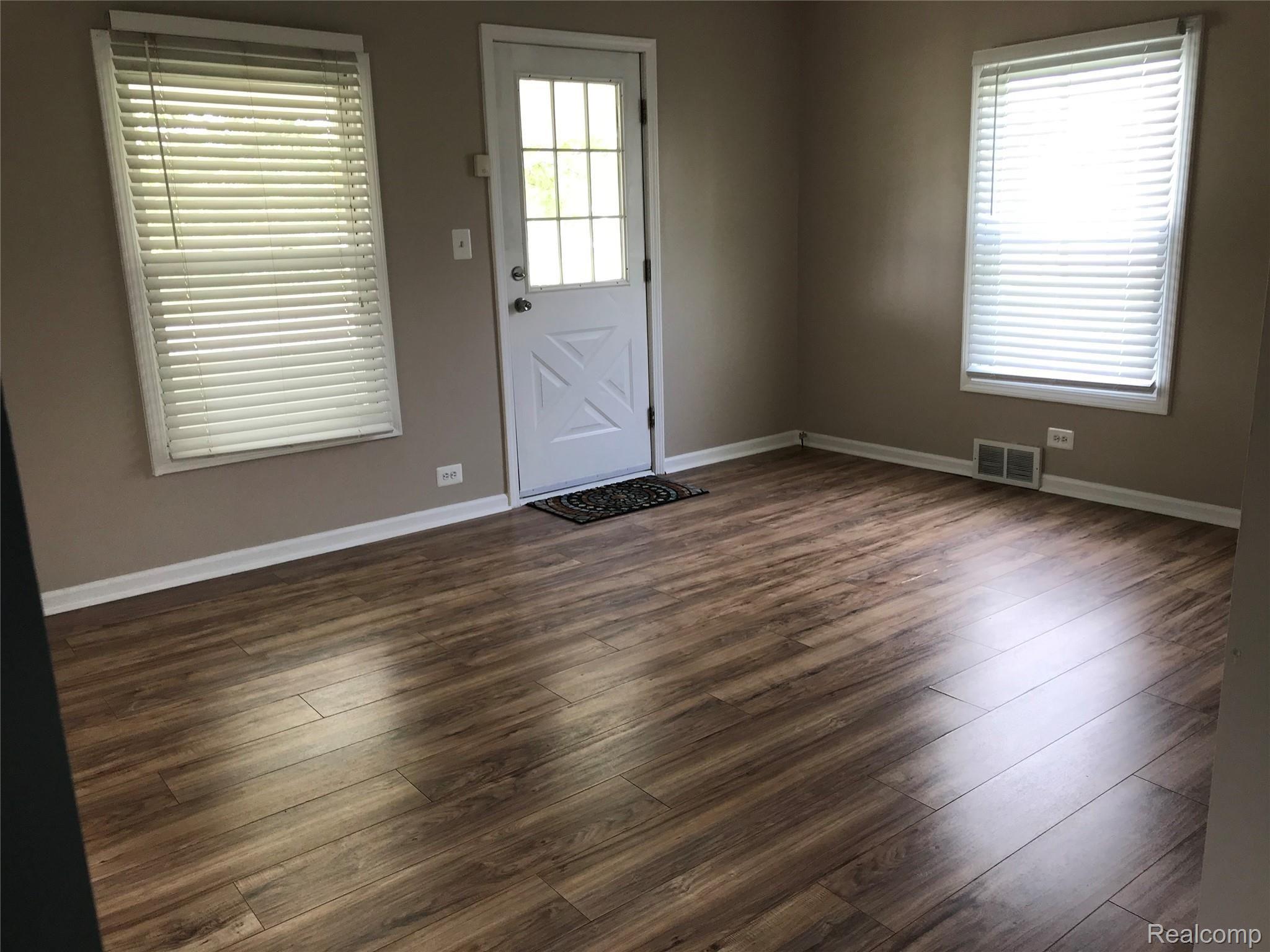 Living Room - View1