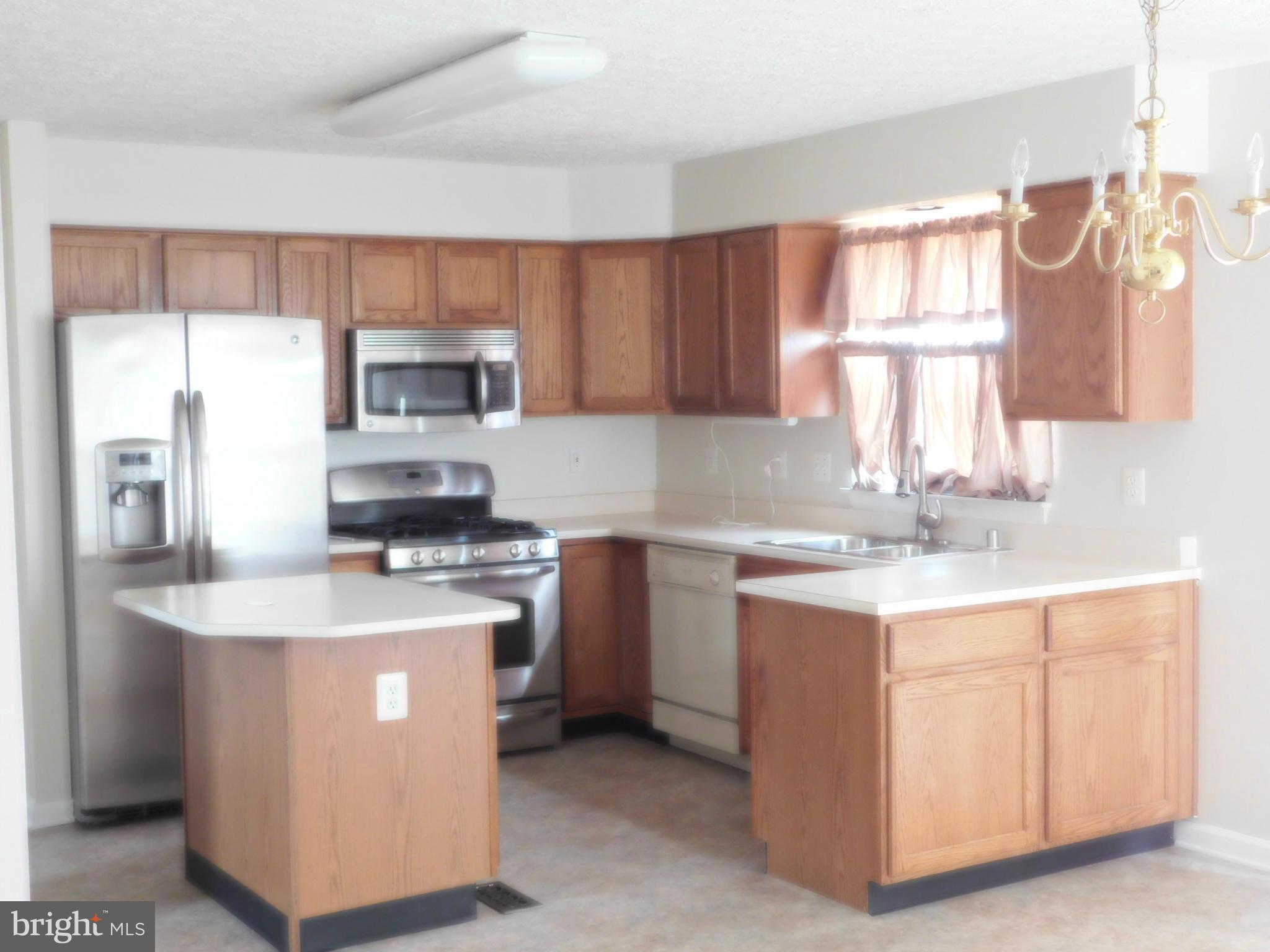 515 Barksdale Road Joppa, MD 21085 - Photo 5 of 28 Eat In Kitchen