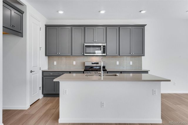 $699,400 | 6866 Oak Cyn Circle, Castle Pines, CO 80108