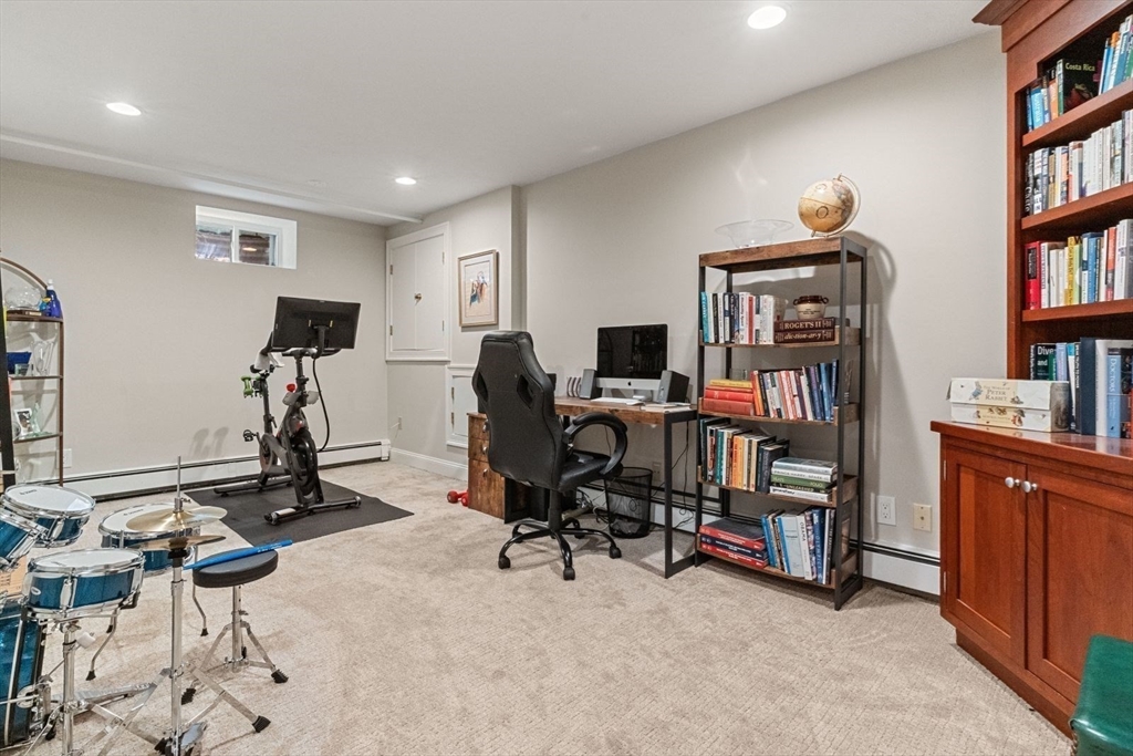 21 Hickory Road Wellesley, MA 02482 - Photo 28 of 39