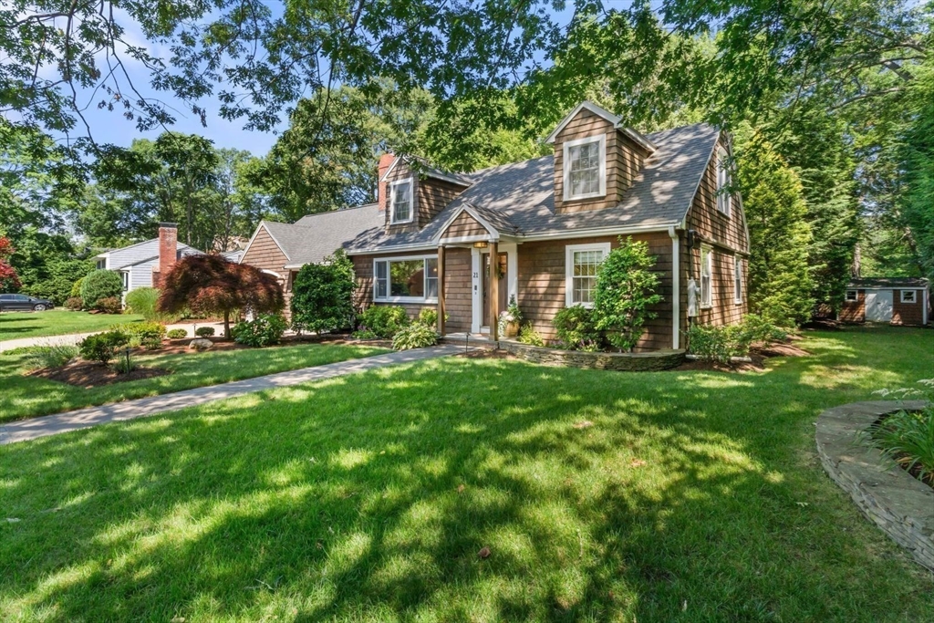 21 Hickory Road Wellesley, MA 02482 - Photo 31 of 39
