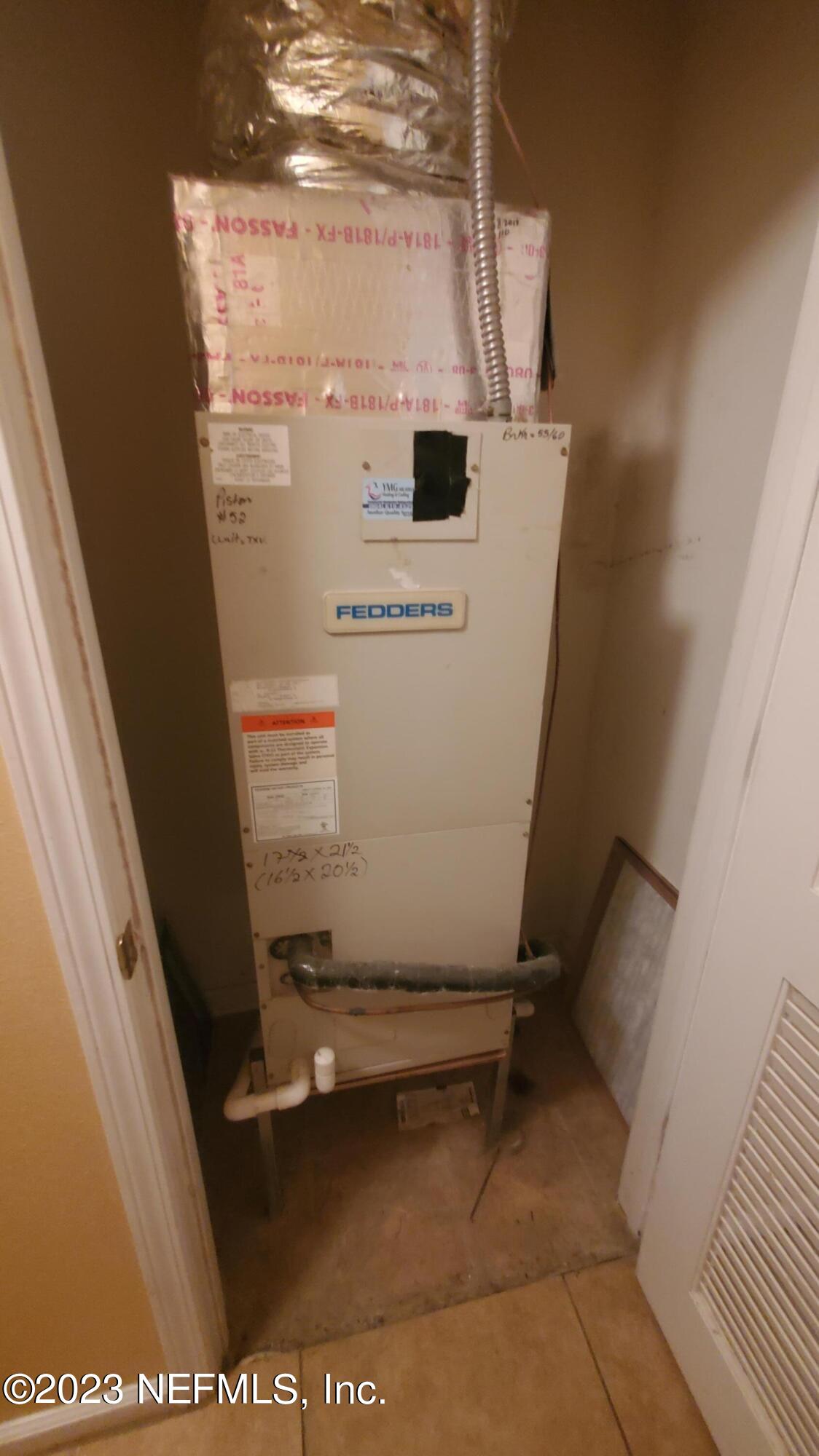 8205 Firetower Road Jacksonville, FL 32210 - Photo 10 of 11 a view of washer and dryer