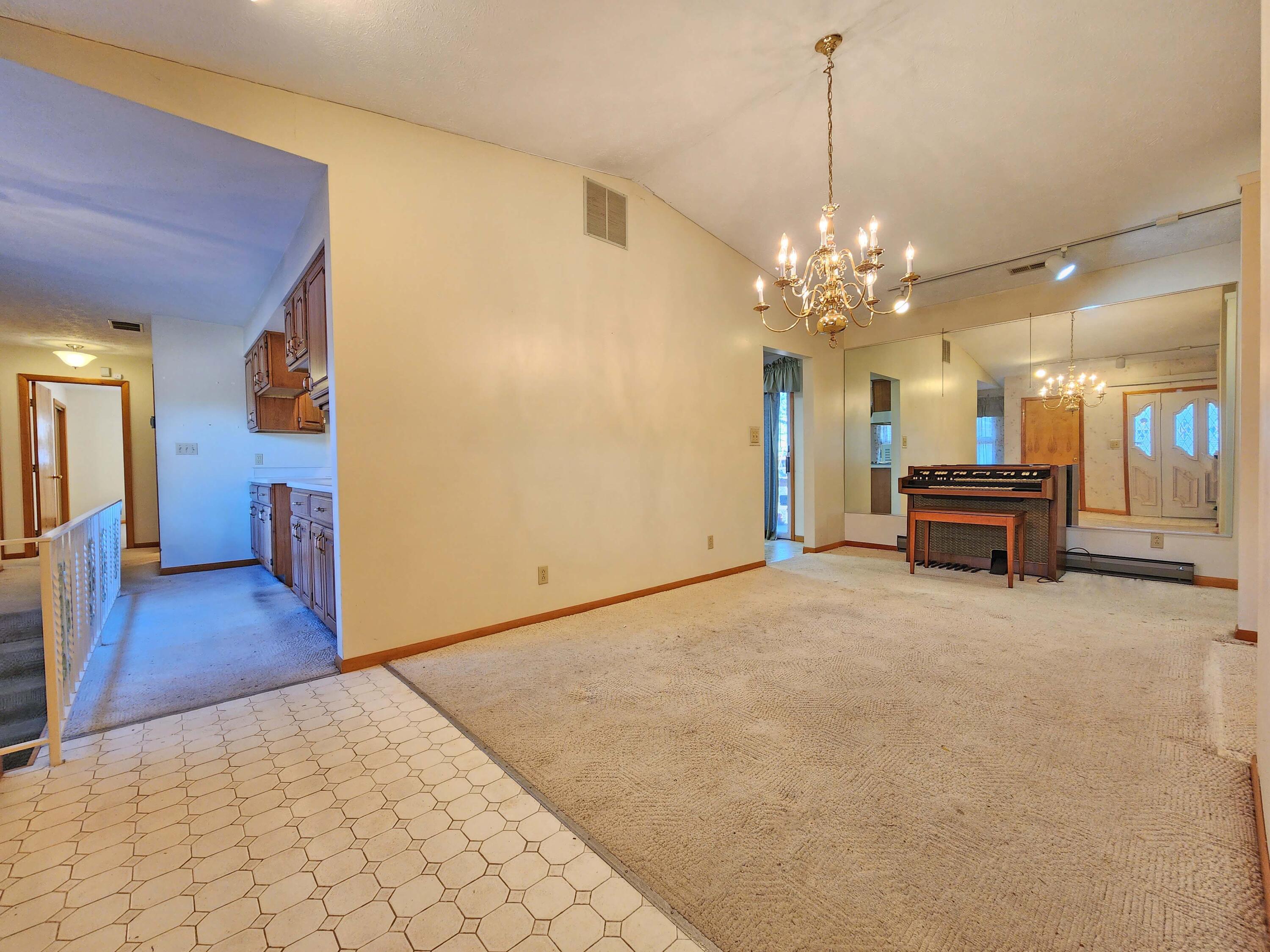 3670 Old Columbus Road Springfield, OH 45503 - Photo 6 of 64