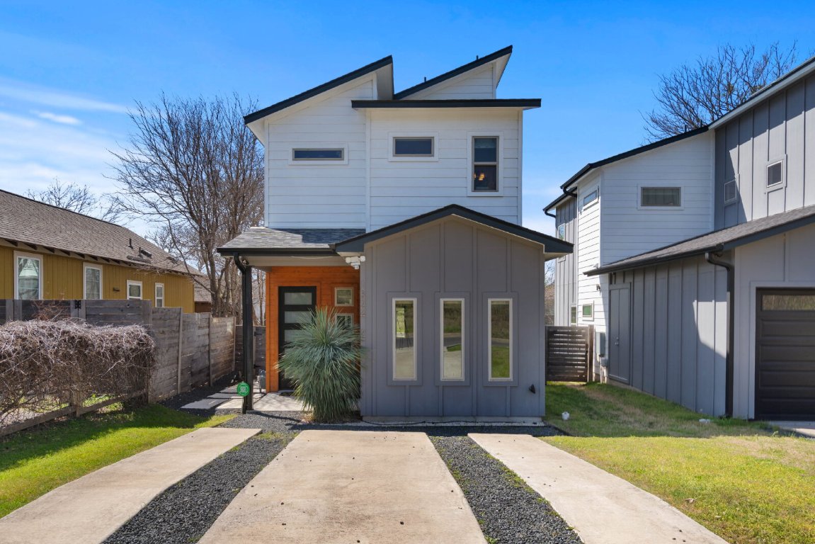 1324 Delano Street, Unit B Austin, TX 78721 - Photo 1 of 16