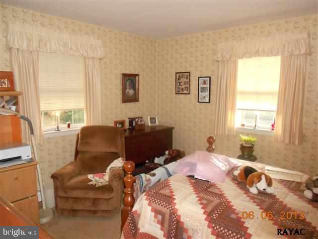 1820 Lilac Road York, PA 17408 - Photo 11 of 36 Gallery Image 11