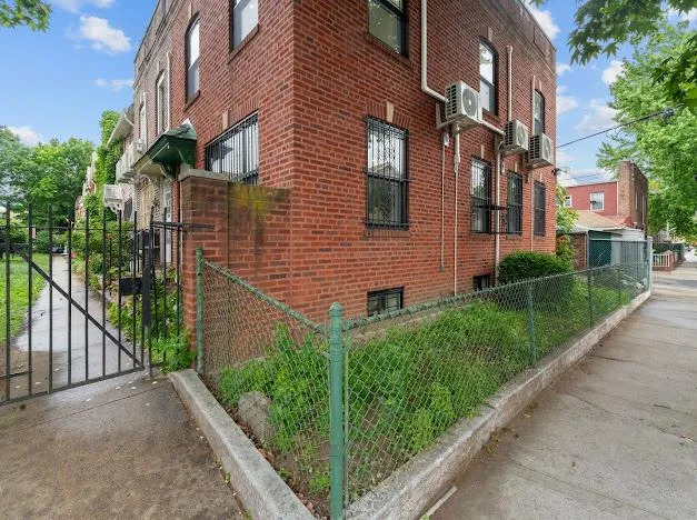 $1,199,000 | 23 Palm Court | Wingate